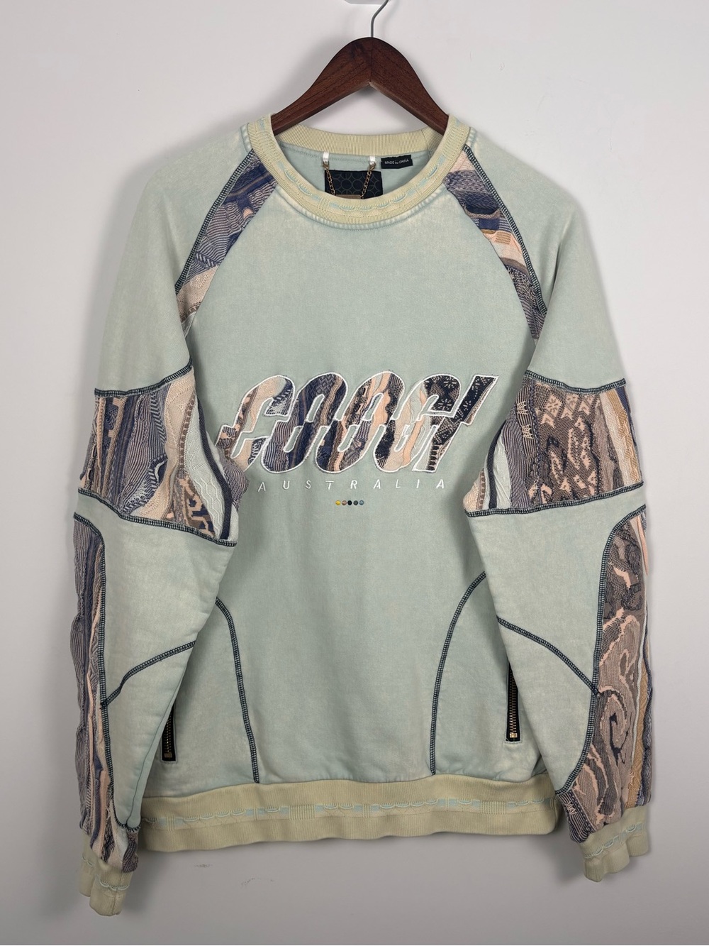 COOGI Men's Crewneck Logo Sweatshirt High Quality Retro Streetwear Size Large